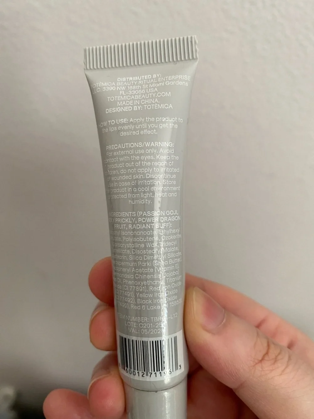 Totemica Lip Oil - Gray Exotic Translucency (Sexy Prickly)
